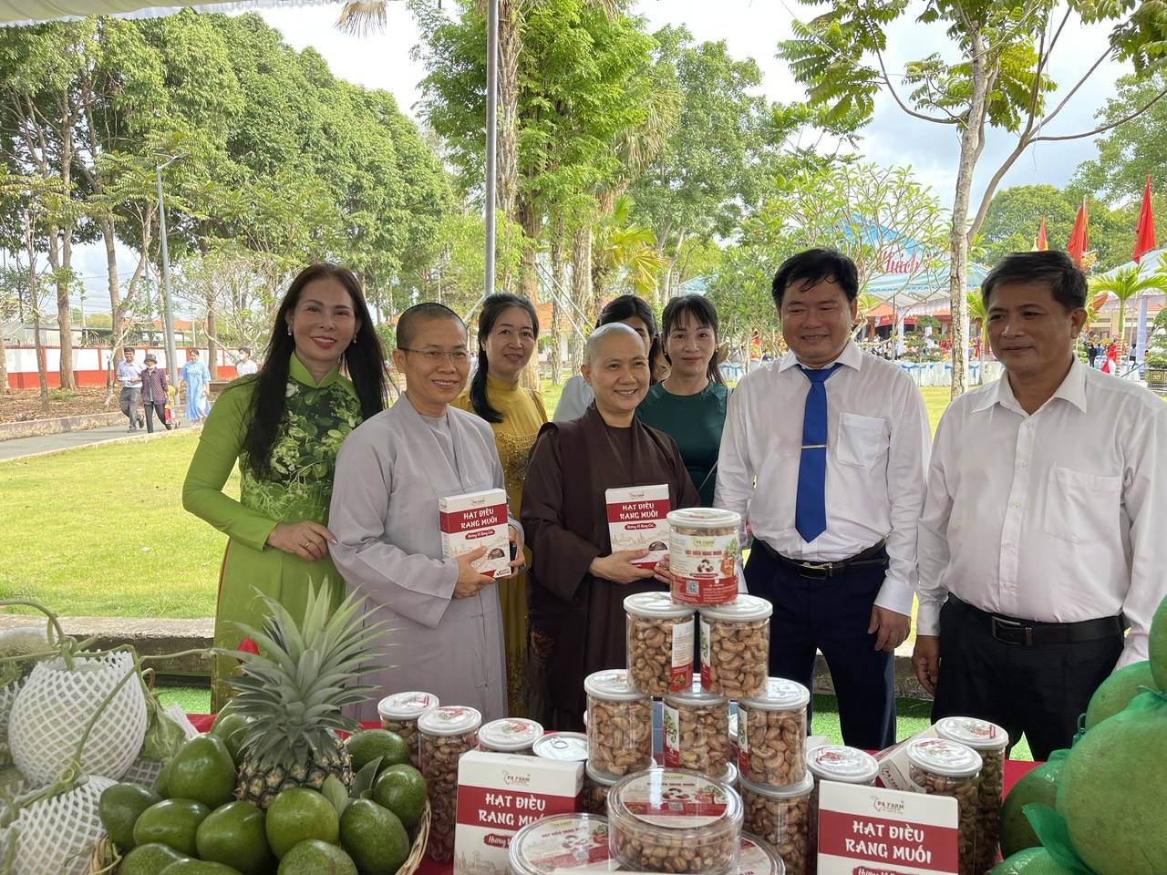 sản phâm ocoop xã Bình Tân