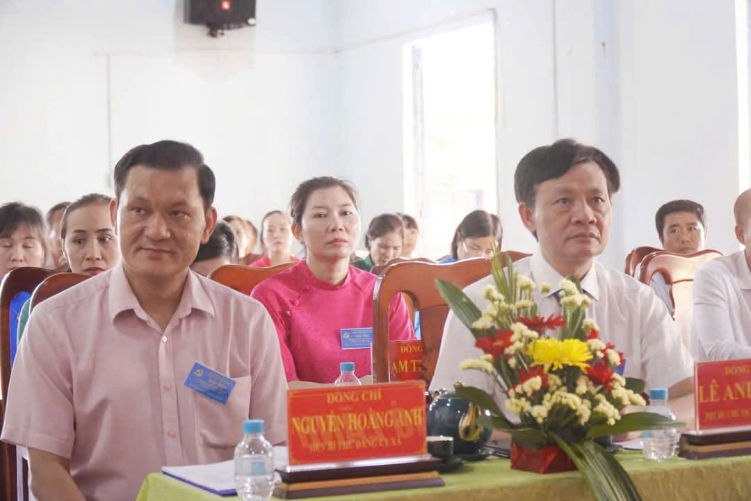 Ông Nguyễn Hoàng Anh, HUV, Bí Thư đảng ủy xã